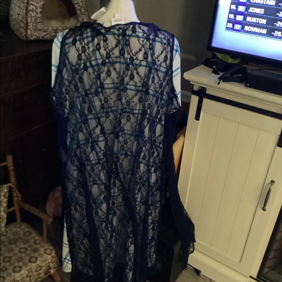 LuLaRoe Joy Lace Vest-Navy, XL - Picture 2 of 4